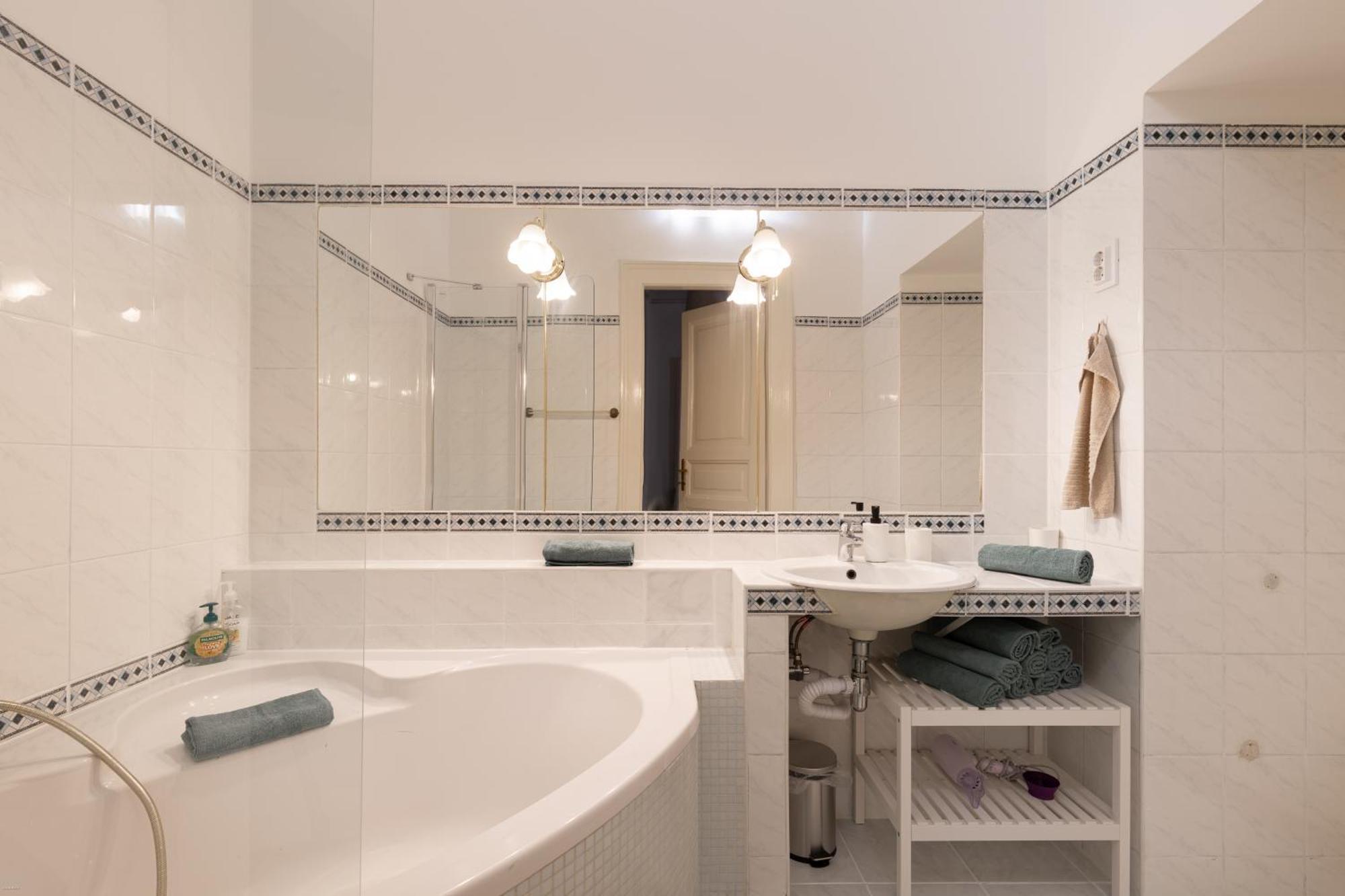 Anker Center By Stn Apartment Budapest Bagian luar foto