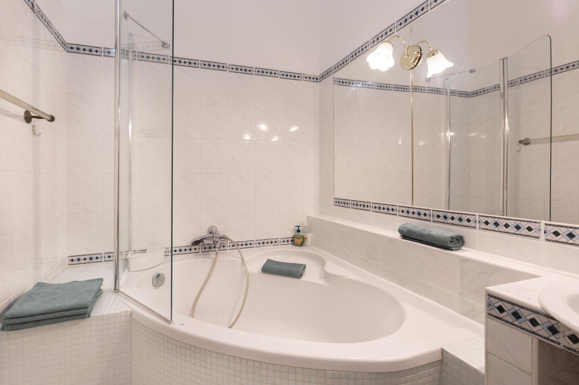Anker Center By Stn Apartment Budapest Bagian luar foto